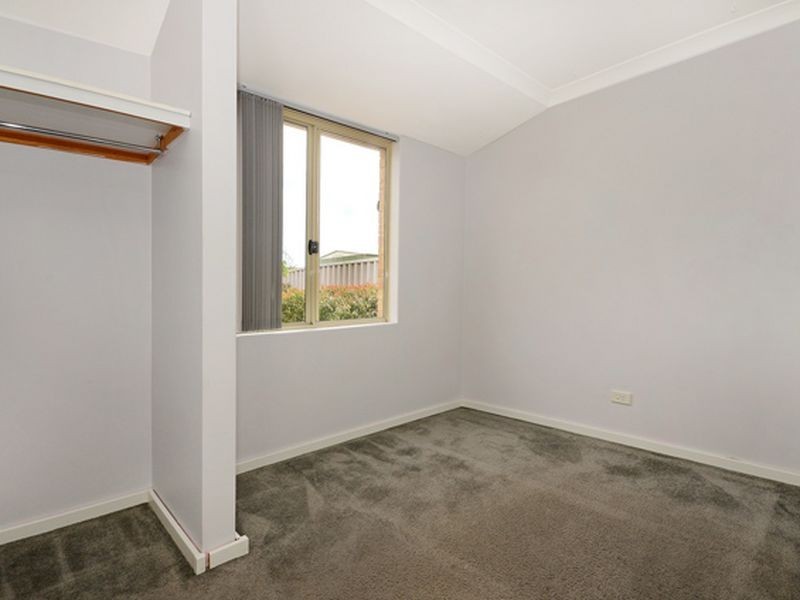 37 Picton Terrace, Alexander Heights WA 6064