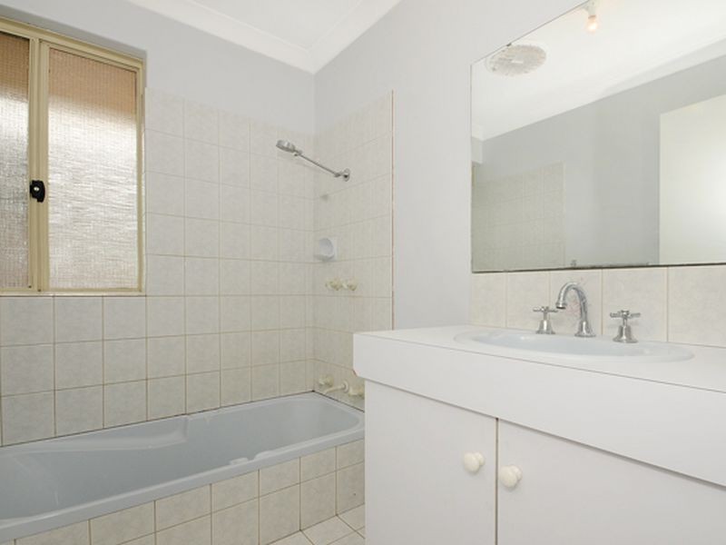 37 Picton Terrace, Alexander Heights WA 6064