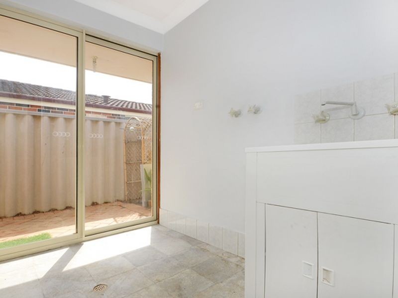 37 Picton Terrace, Alexander Heights WA 6064