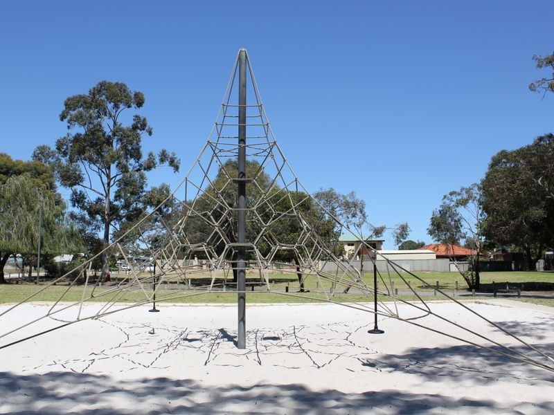 102A Cohn Street, Kewdale WA 6105