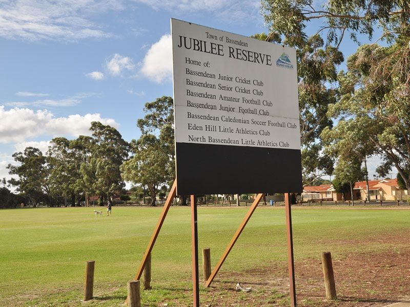 1/3 Padbury Court, Eden Hill WA 6054