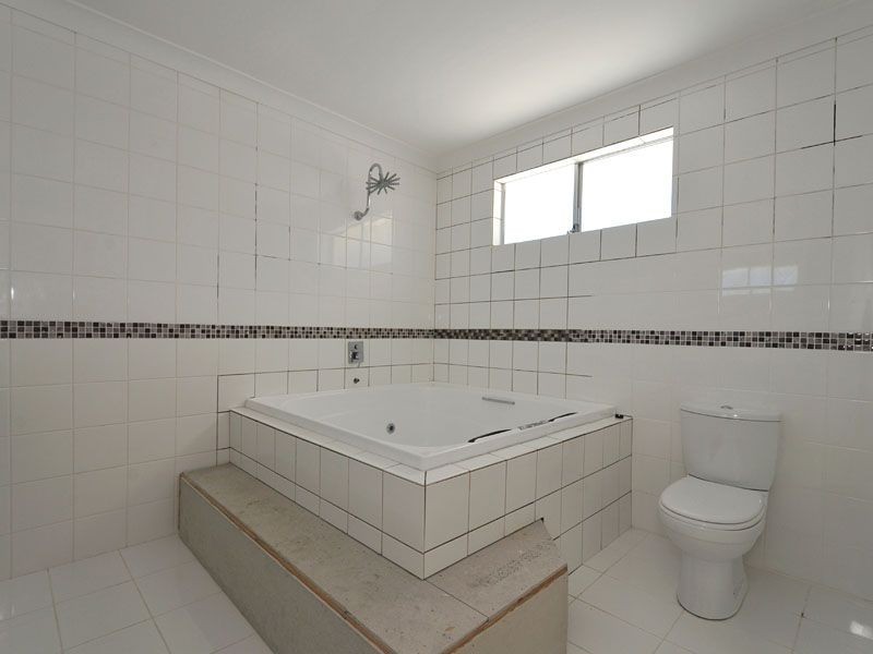 2 Fawcett Way, Warwick WA 6024