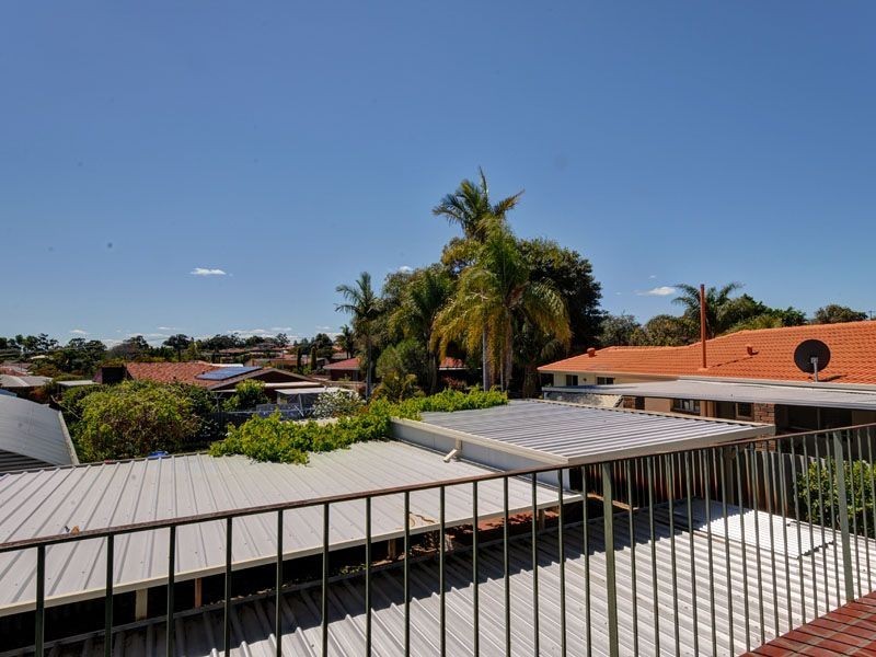 2 Fawcett Way, Warwick WA 6024