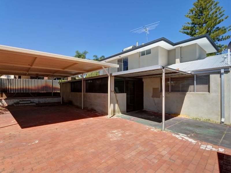 2 Fawcett Way, Warwick WA 6024