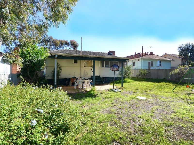 126 Holbeck Street, Doubleview WA 6018