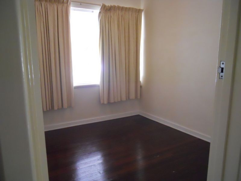 114 Huntriss Road, Karrinyup WA 6018