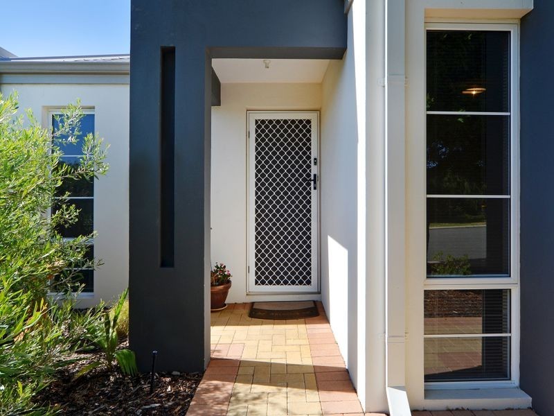 8A Donar Street, Innaloo WA 6018