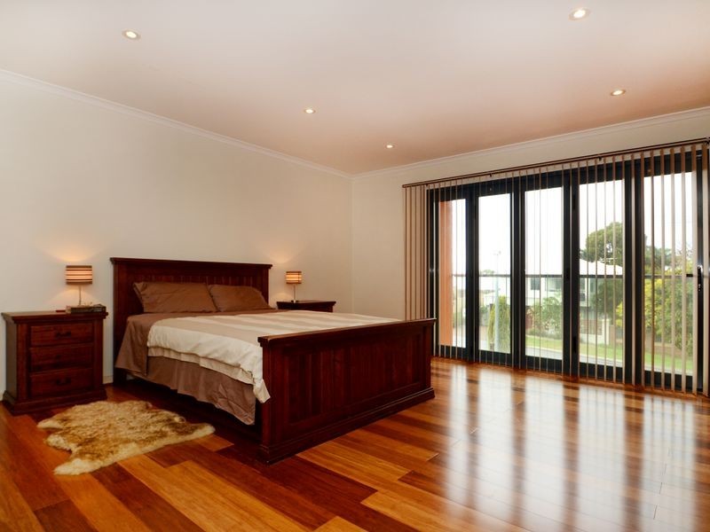 199 Grand Prom, Doubleview WA 6018