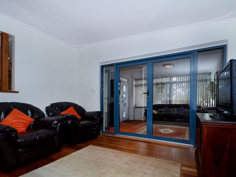 199 Grand Prom, Doubleview WA 6018