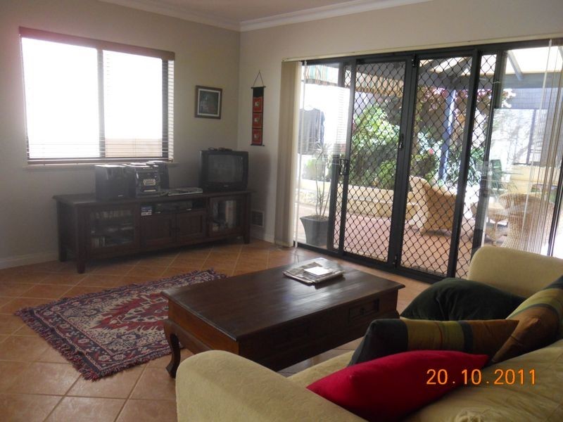 7 Easton Lane, Doubleview WA 6018