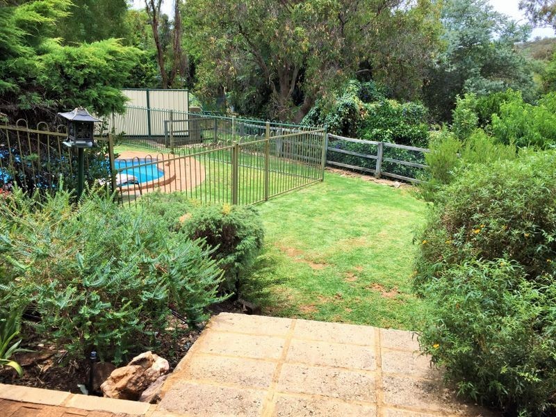 58 Jade Street, Mount Richon WA 6112