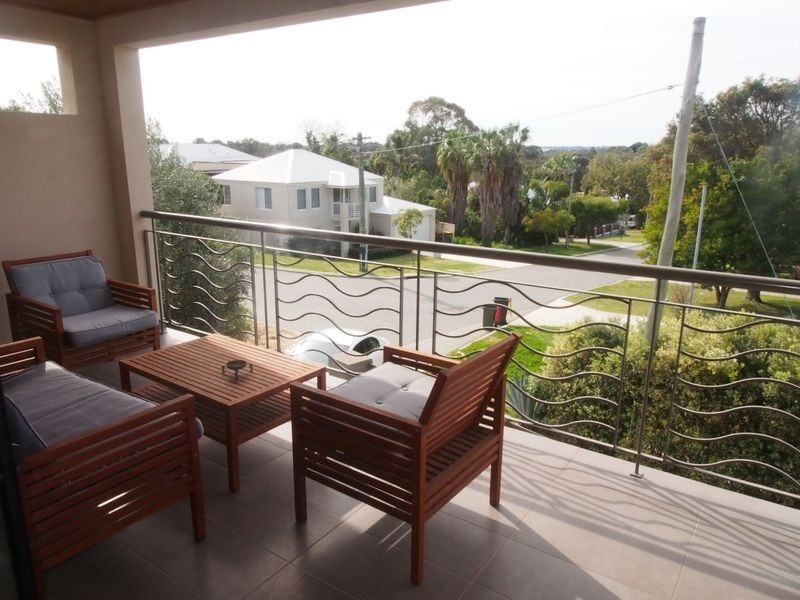 9A Charles Street, Karrinyup WA 6018