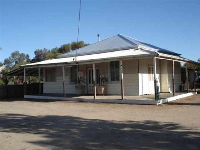 19 Todd Street, Merredin WA 6415