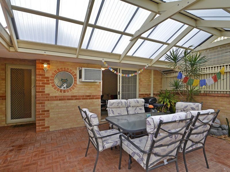 2/2 Crocker Road, Innaloo WA 6018