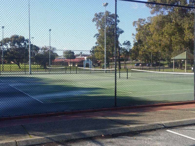 2/2 Crocker Road, Innaloo WA 6018