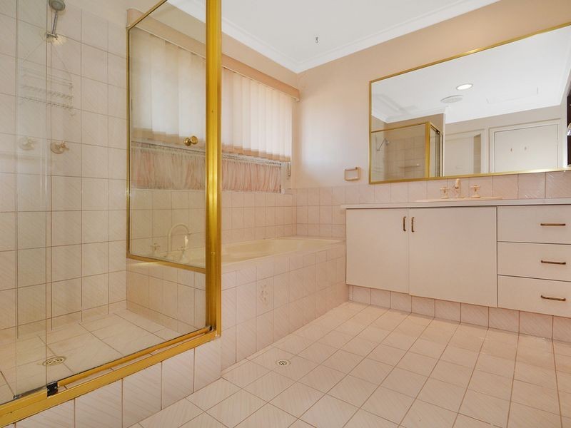 6 Willow Way, Woodlands WA 6018