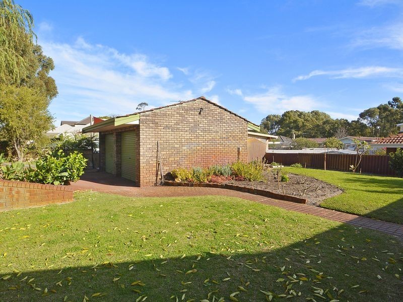 6 Willow Way, Woodlands WA 6018