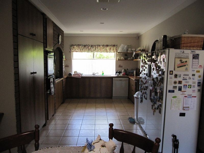 67 Dale Road, Armadale WA 6112