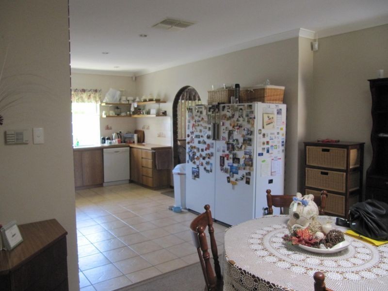 67 Dale Road, Armadale WA 6112