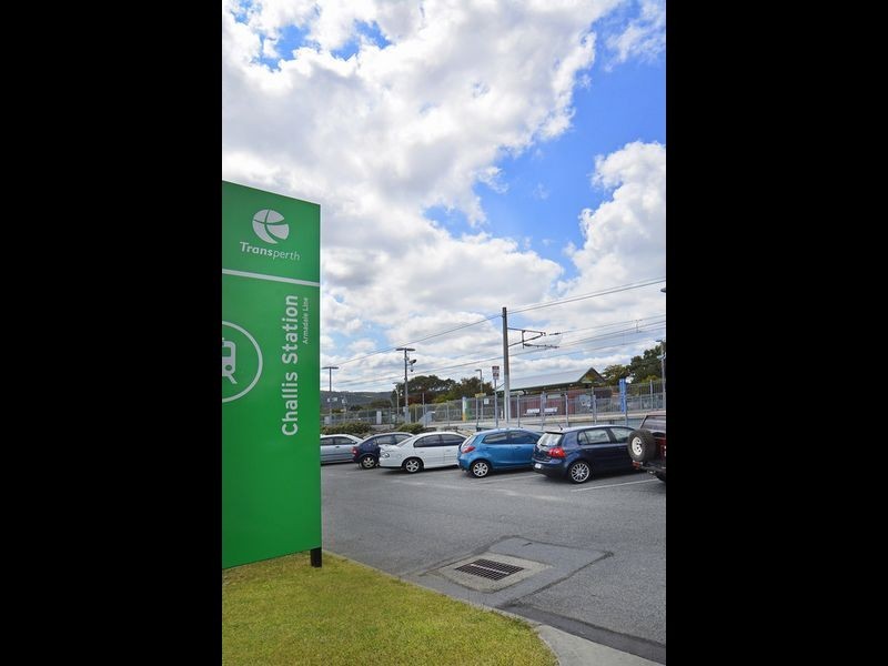 161 Railway Avenue, Kelmscott WA 6111