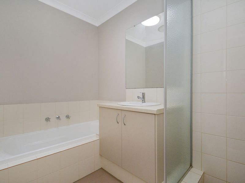 16 Conferta Link, Banksia Grove WA 6031