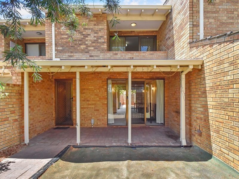 5/4 Corboy St, Wembley WA 6014