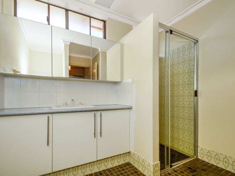 5/4 Corboy St, Wembley WA 6014