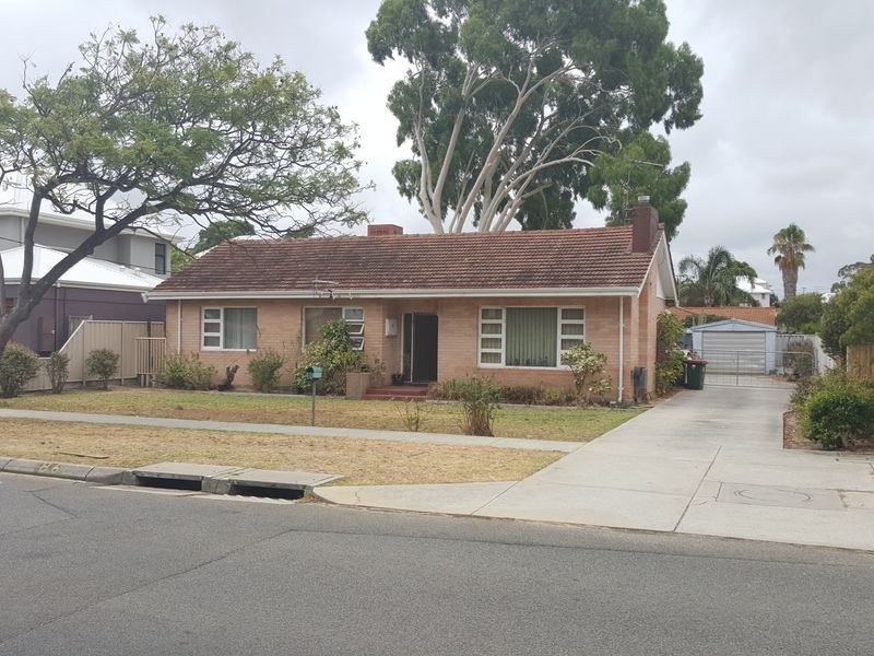 86 Birdwood Street, Innaloo WA 6018