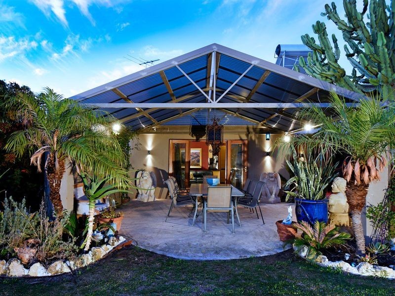 6 Waldorf Street, Carine WA 6020