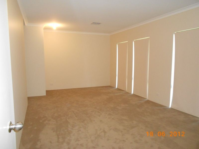 17 Skeit Road, Darch WA 6065