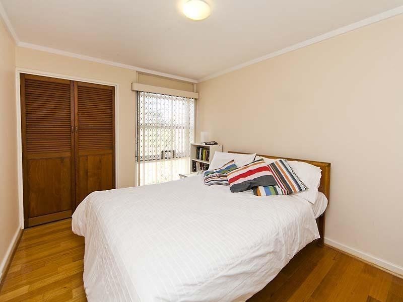 19 Karrinyup Road, Trigg WA 6029