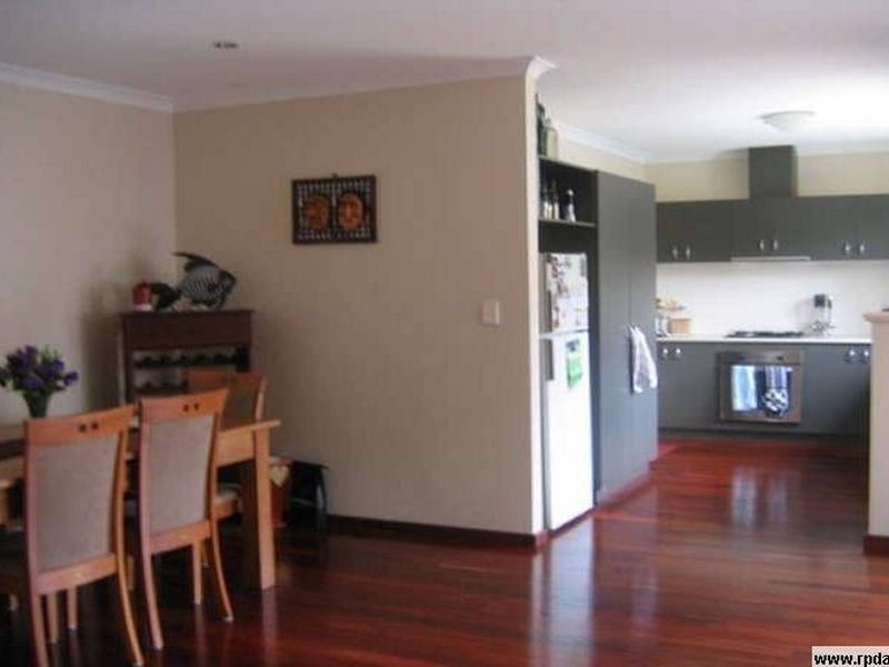 1/18 Roscorla Avenue, Yokine WA 6060