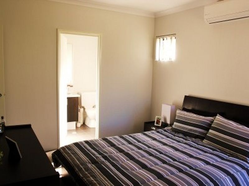 54B Barnes Street, Innaloo WA 6018