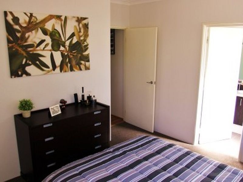 54B Barnes Street, Innaloo WA 6018