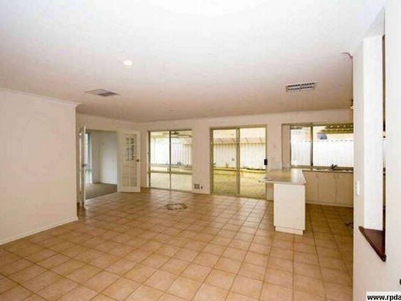 25 Straitsman Way, Currambine WA 6028