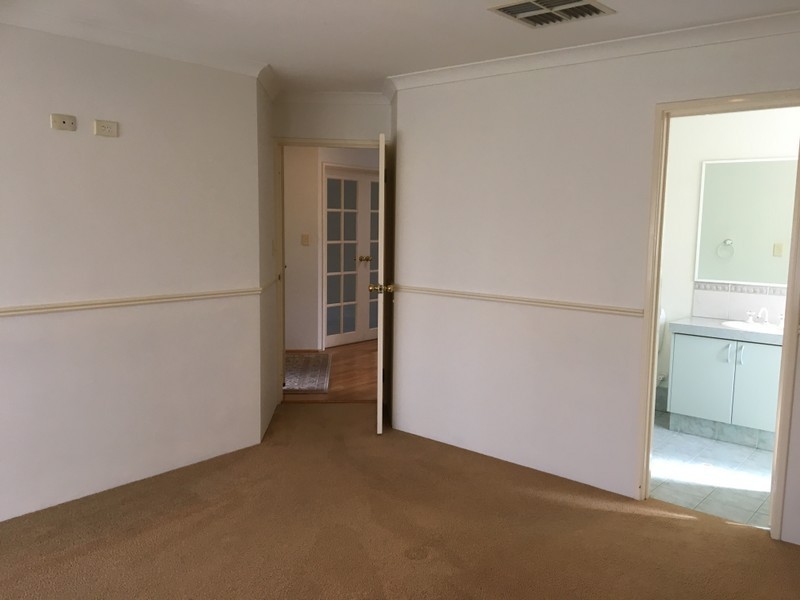 38 Brookside Square, Canning Vale WA 6155