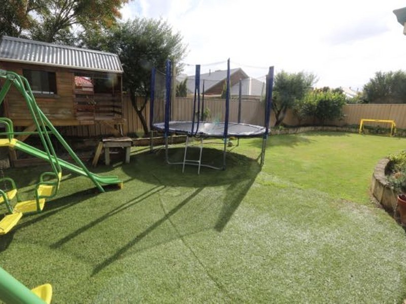 38 Brookside Square, Canning Vale WA 6155