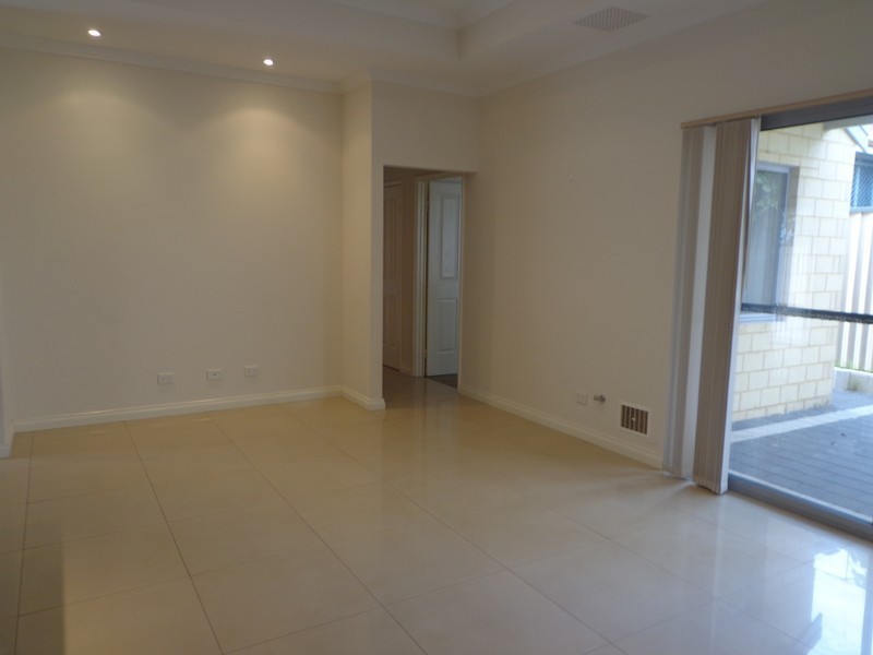 20B St Albans Road, Nollamara WA 6061