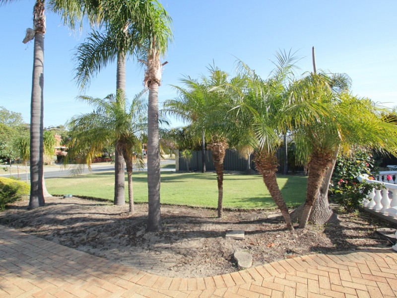 23 Burroughs Road, Karrinyup WA 6018