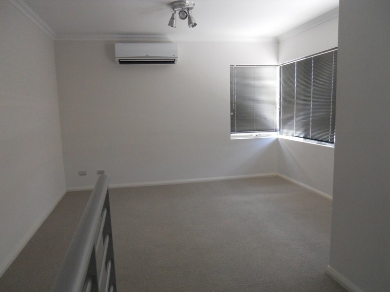 130 Sackville Terrace, Doubleview WA 6018