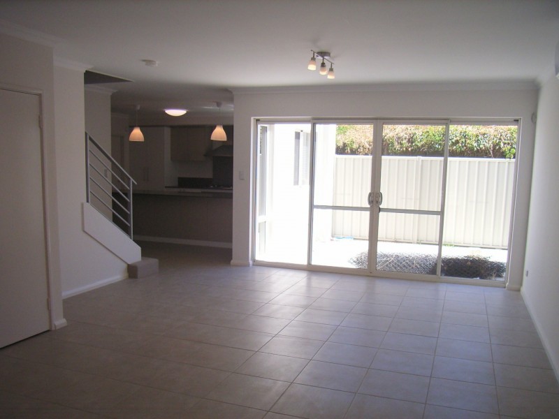 130 Sackville Terrace, Doubleview WA 6018