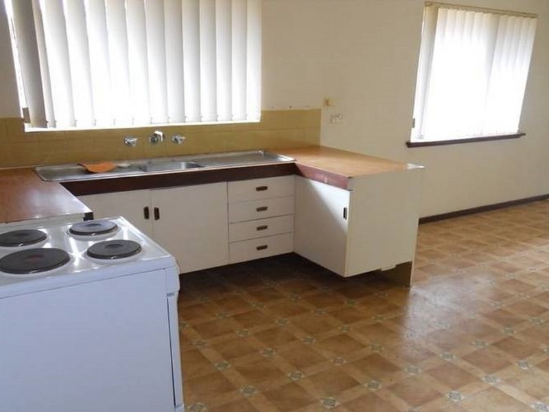 3 Lowe Street, Karrinyup WA 6018