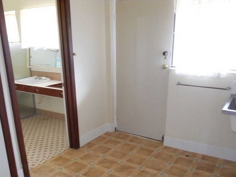 3 Lowe Street, Karrinyup WA 6018