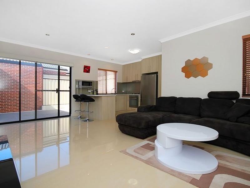 32C Quadea Rd, Nollamara WA 6061