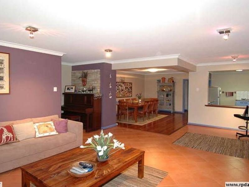 9 Jeanes Road, Karrinyup WA 6018