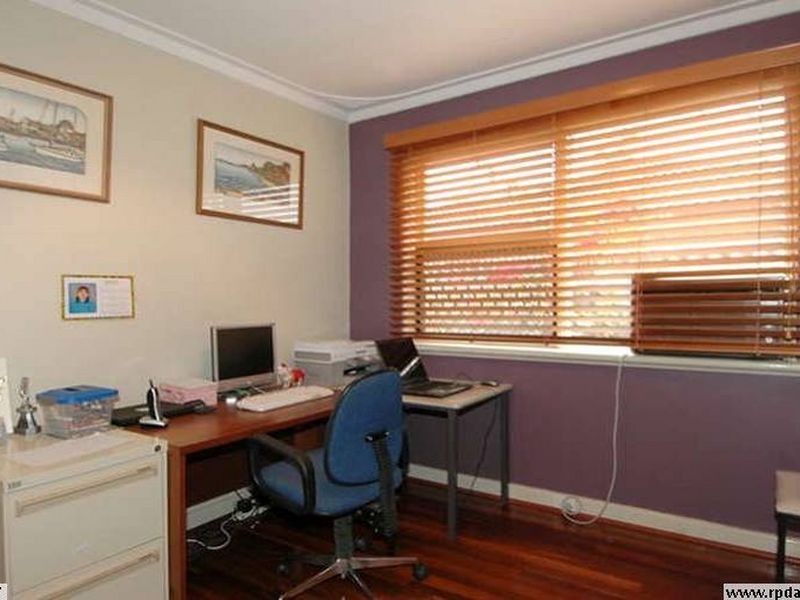 9 Jeanes Road, Karrinyup WA 6018