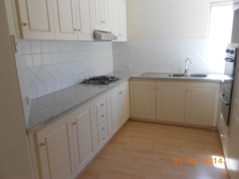 2/2 Crocker Road, Innaloo WA 6018