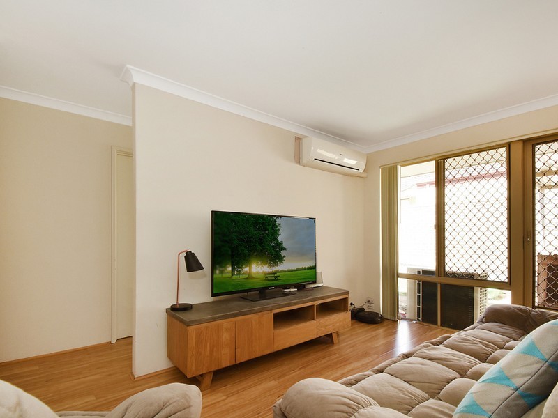 35B Bower St, Doubleview WA 6018