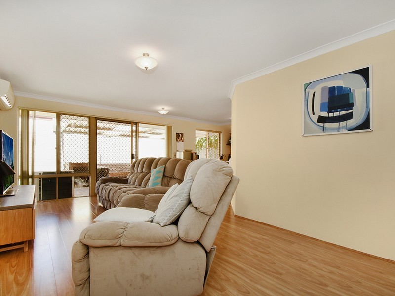 35B Bower St, Doubleview WA 6018