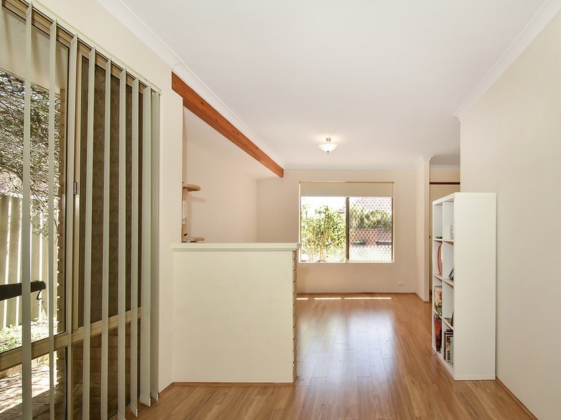 35B Bower St, Doubleview WA 6018